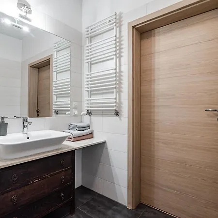 Garden Paryski דירה אולז'טין